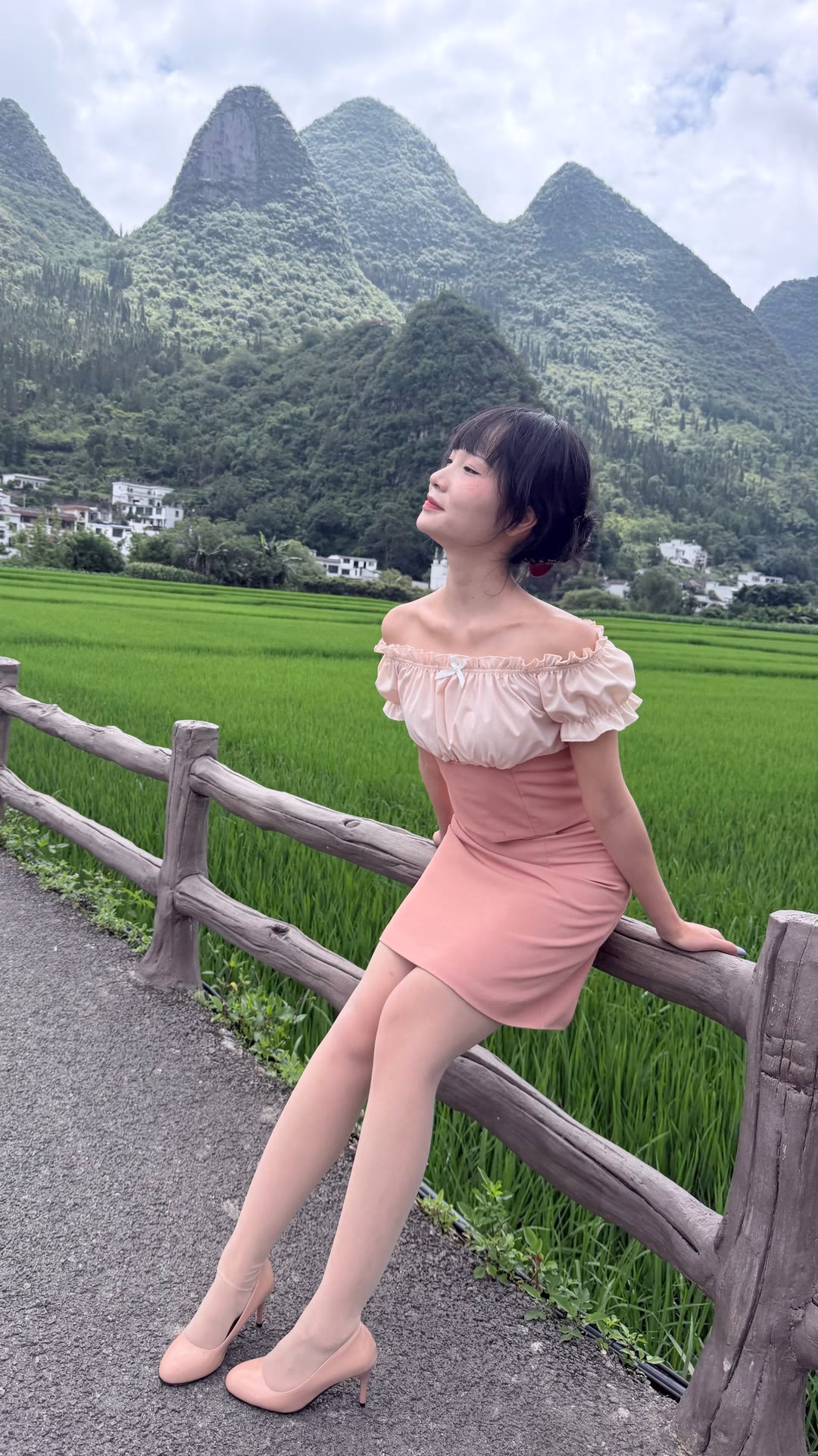 Trang phục toàn màu hồng（7）