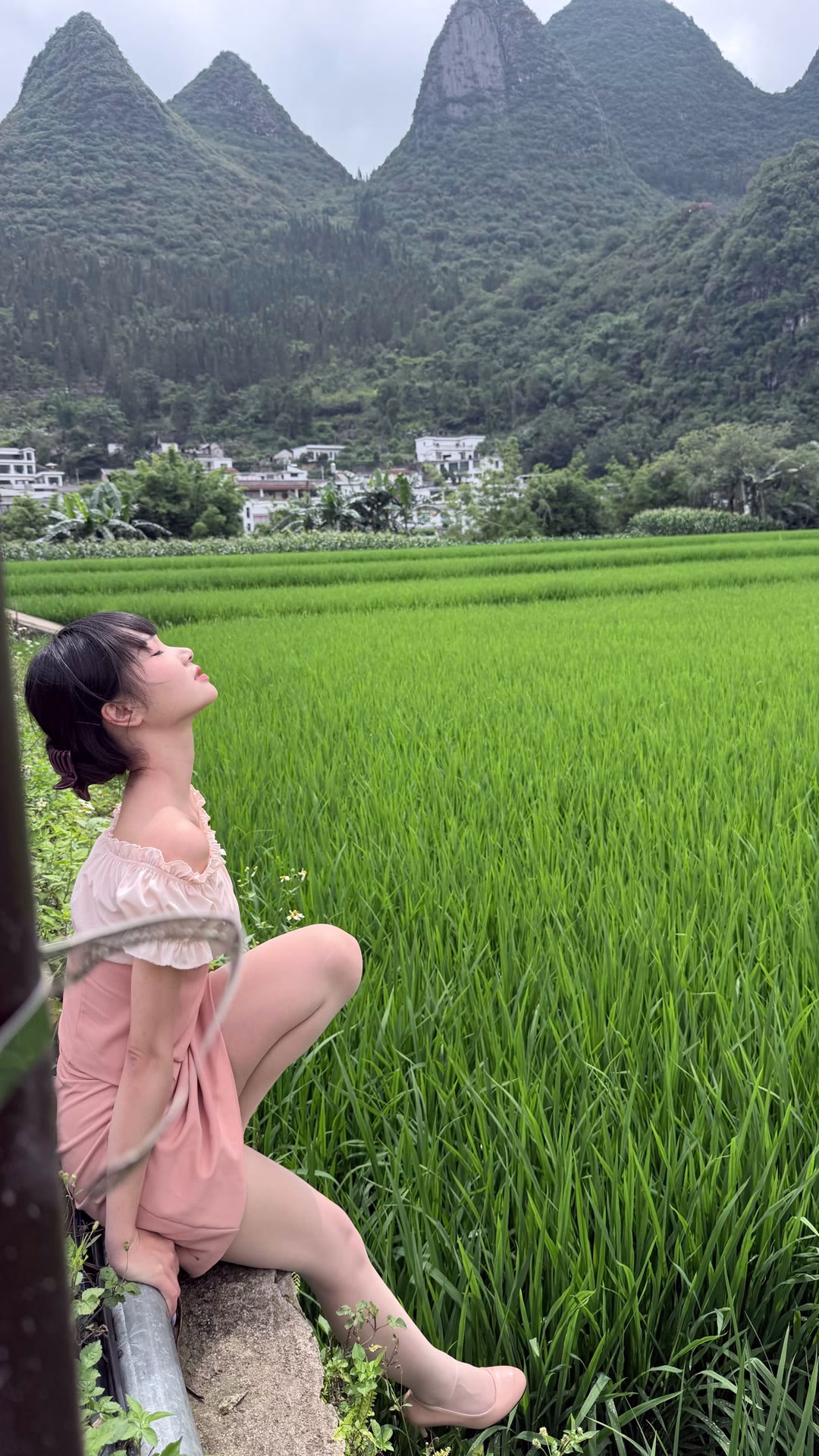 Trang phục toàn màu hồng（10）