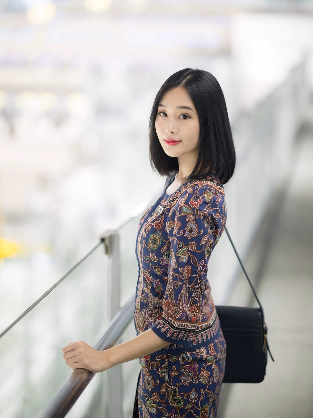 Singapore Airlines Flight Attendant Blue Dress Uniform Image(2)